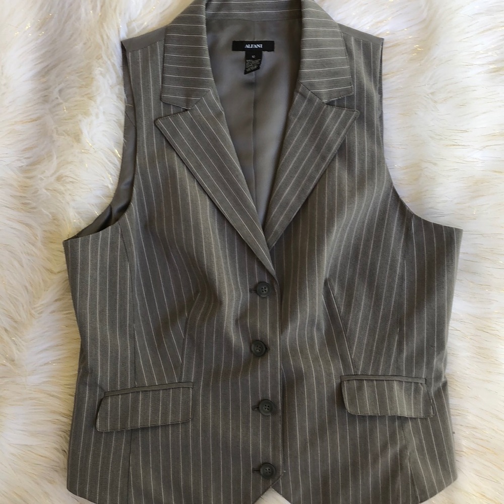 💕Alfani Vest